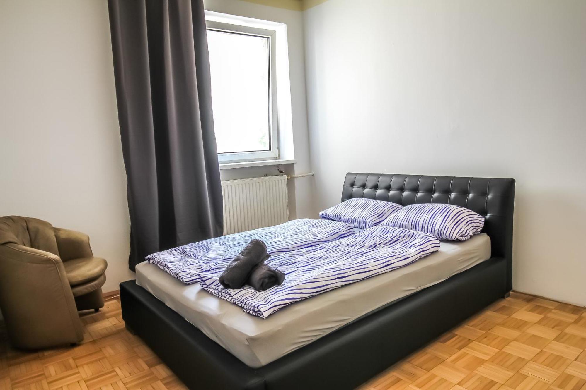 Cozy Rooms - U3 Hutteldorferstrasse Viena Exterior foto