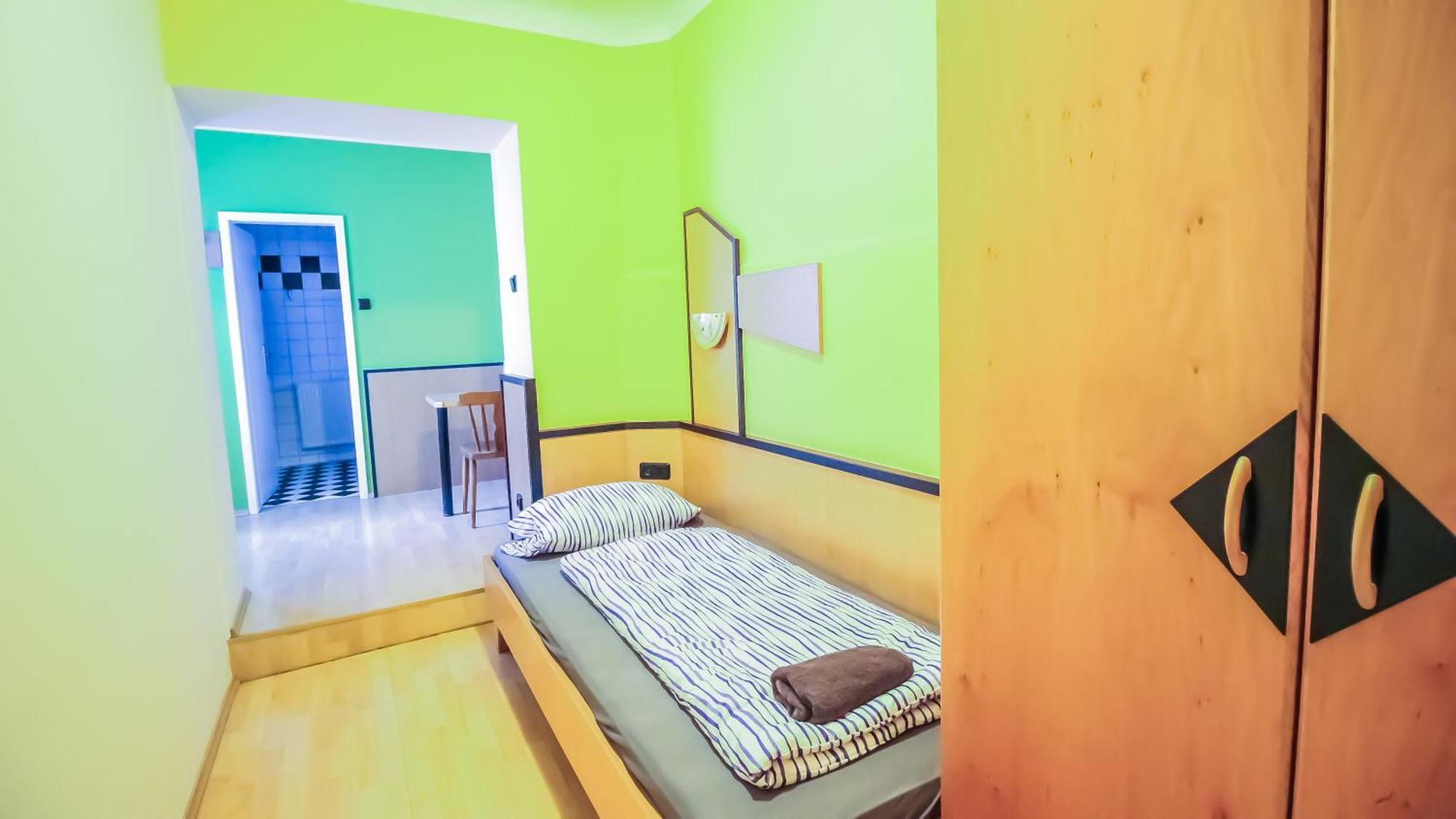 Cozy Rooms - U3 Hutteldorferstrasse Viena Exterior foto